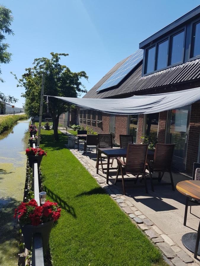 Bed Bij Boertje Hotell Pijnacker Exteriör bild